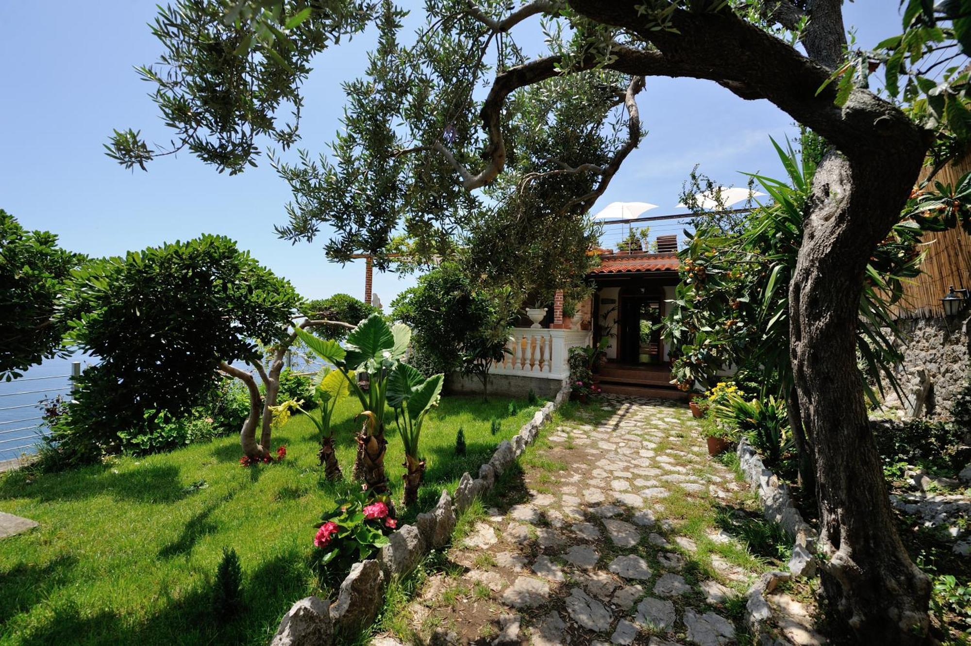 Bed and Breakfast H.H.Le Palme Amalfi Zewnętrze zdjęcie